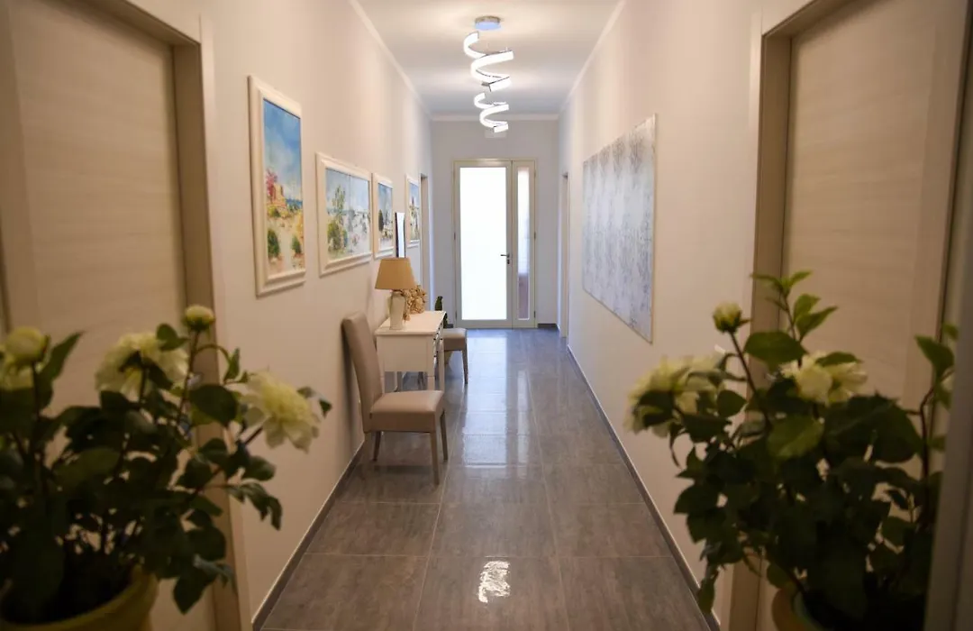 DolceLina Home-1